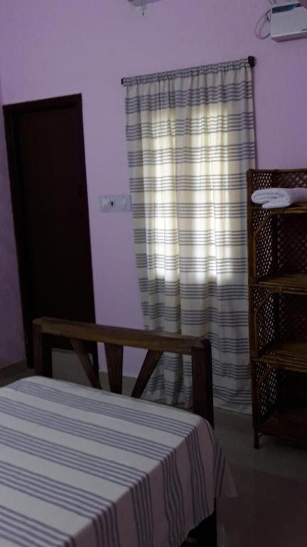 Valentine Hostel & Guest House ปอนดิเชอรี ภายนอก รูปภาพ