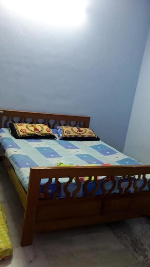 Valentine Hostel & Guest House ปอนดิเชอรี ภายนอก รูปภาพ